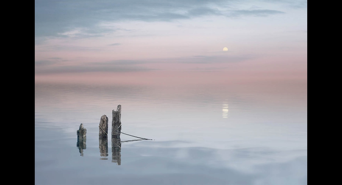 Peter-North_Reflecting-the-Moon (Copy)